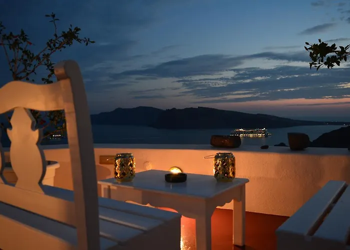 Angel Cave * Oia (Santorini)