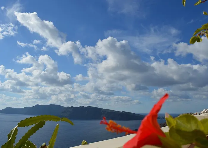 Angel Cave * Oia (Santorini)